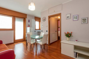 ALTIDO Adorable flat with balcony